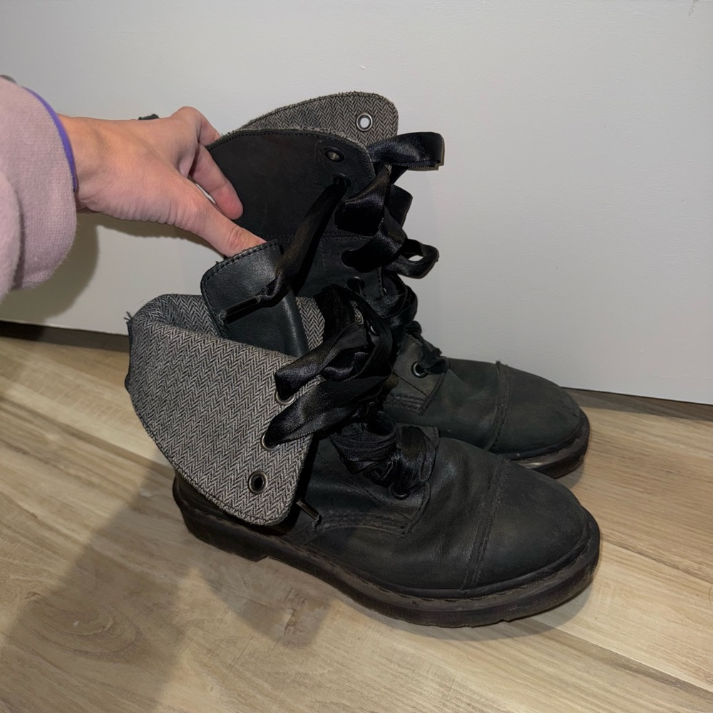 Doc Martins Lace-Up Boots